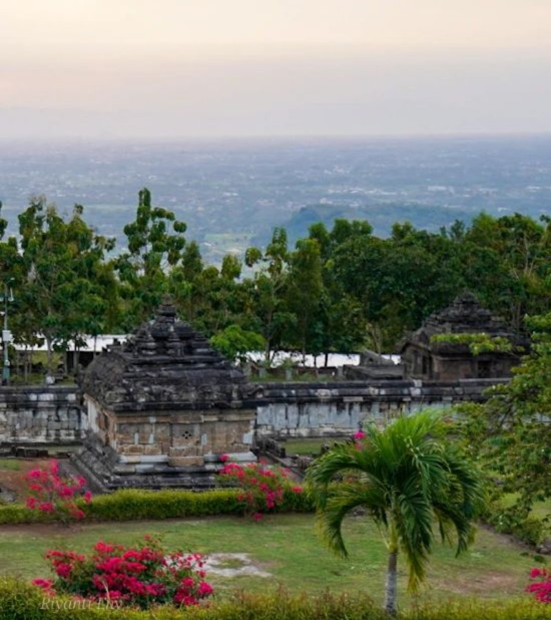 Candi Ijo Situs Bersejarah di Atas Awan Yogyakarta 400 mdpl